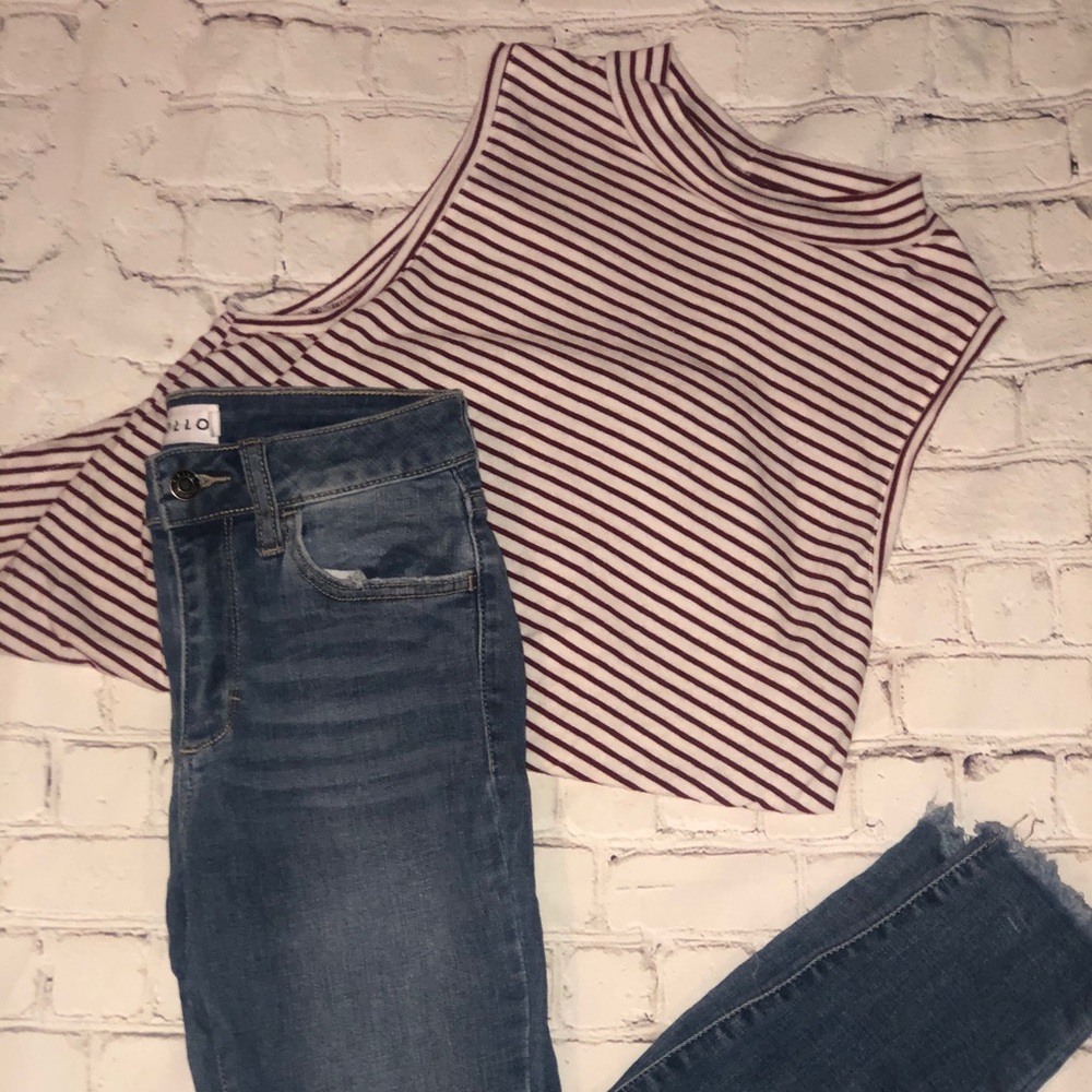 Perfect top for summer & fall!